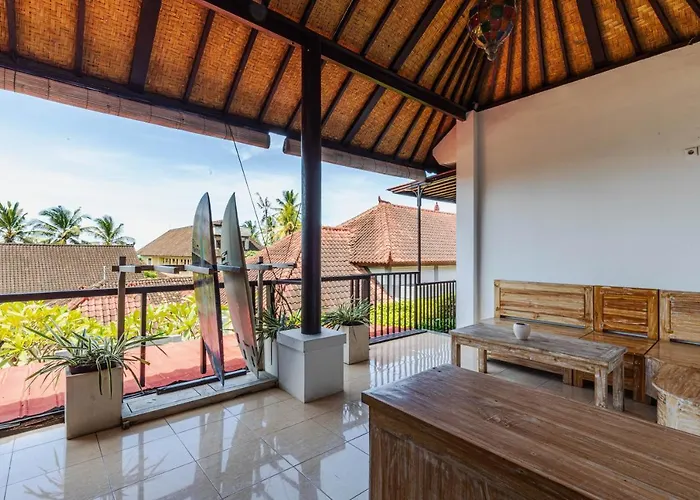 Surf Retreat Sari Bali
