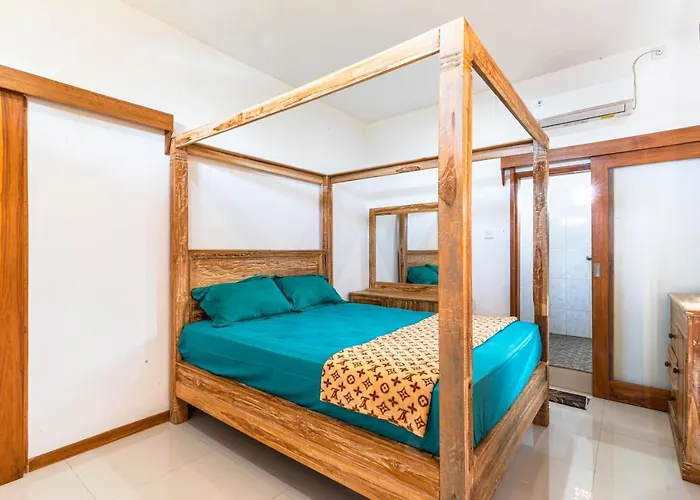 Surf Retreat Sari Bali *